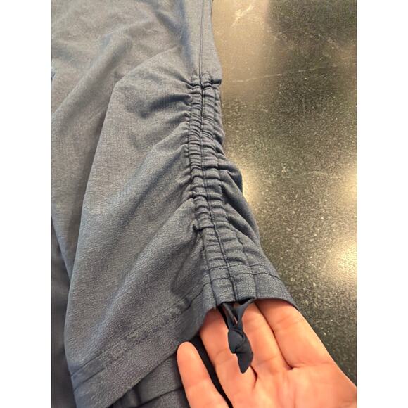 The North Face navy jogger capri pants LG - Picture 7 of 10